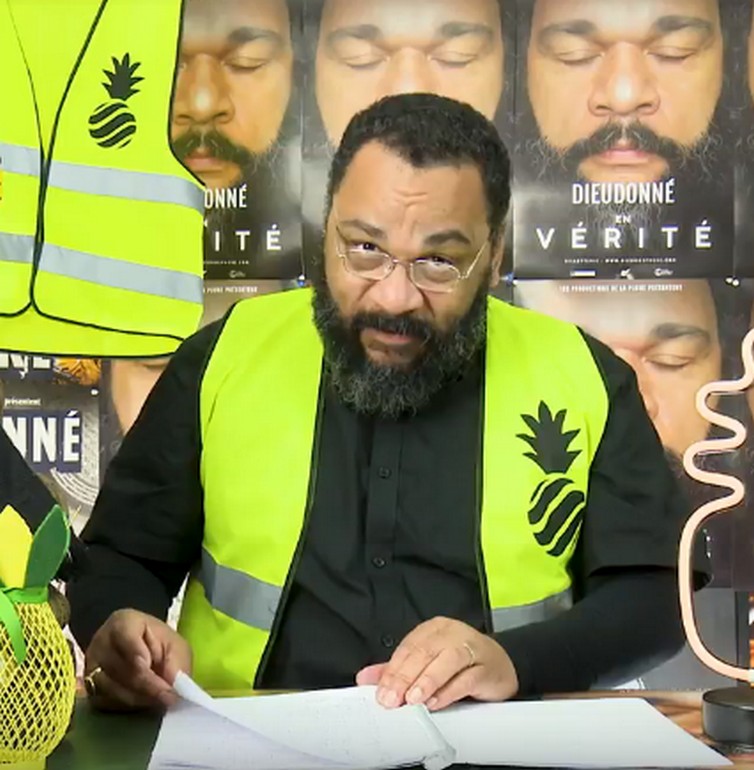 Dieudonné Gilets Jaunes Le Renfort Des Gitans Egalite