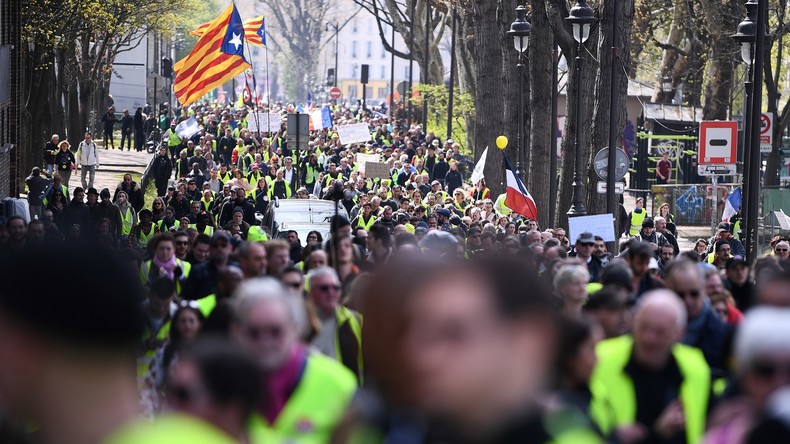 Acte Xxi Les Gilets Jaunes Poursuivent Leur Mobilisation