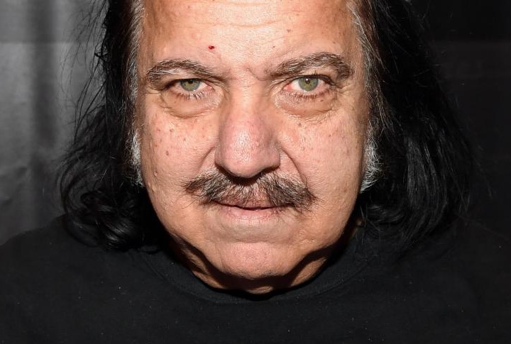 L’acteur porno Ron Hyatt, dit Ron Jeremy, inculpé de viols et agressions sur 21 victimes