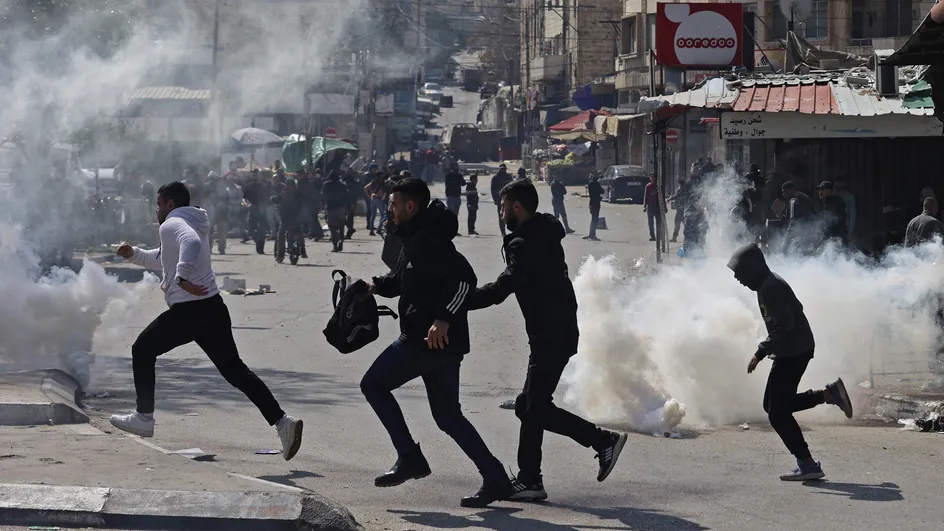 Neuf Palestiniens tués dans un raid militaire israélien à Naplouse, en Cisjordanie occupée