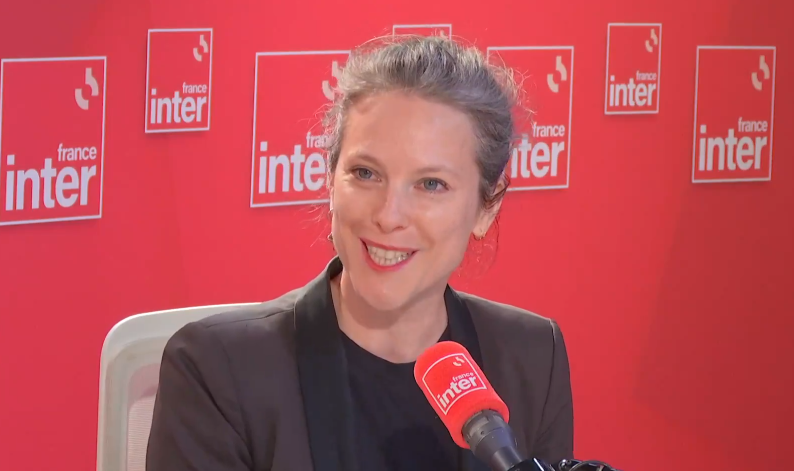 Gag : Lucie Castets, pour le NFP, ordonne à Macron de la nommer Premier ministre