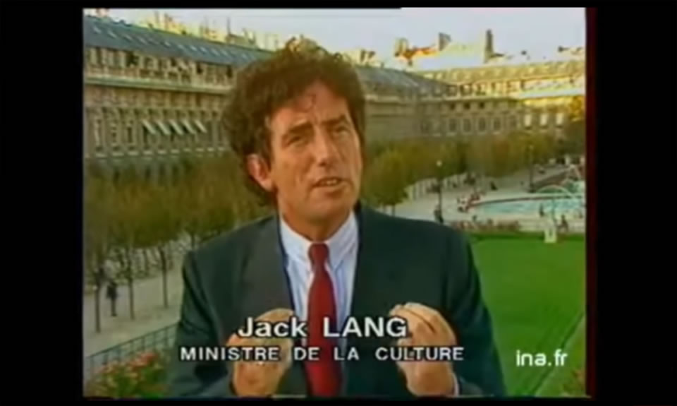 Le cas JACK LANG : Marrakech, affaire du Coral, costumes…