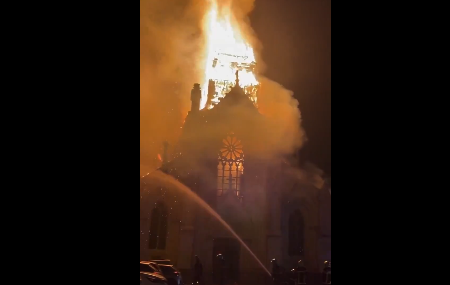 Question : à partir de combien d’incendies d’églises la république se bouge le cul ?