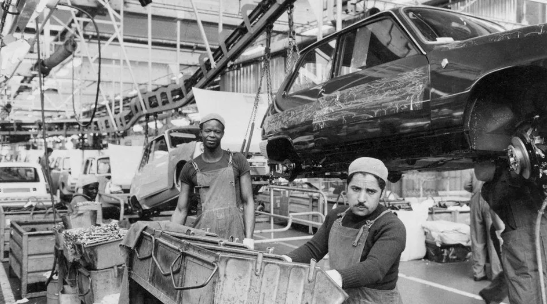 Immigration et réindustrialisation : le dilemme