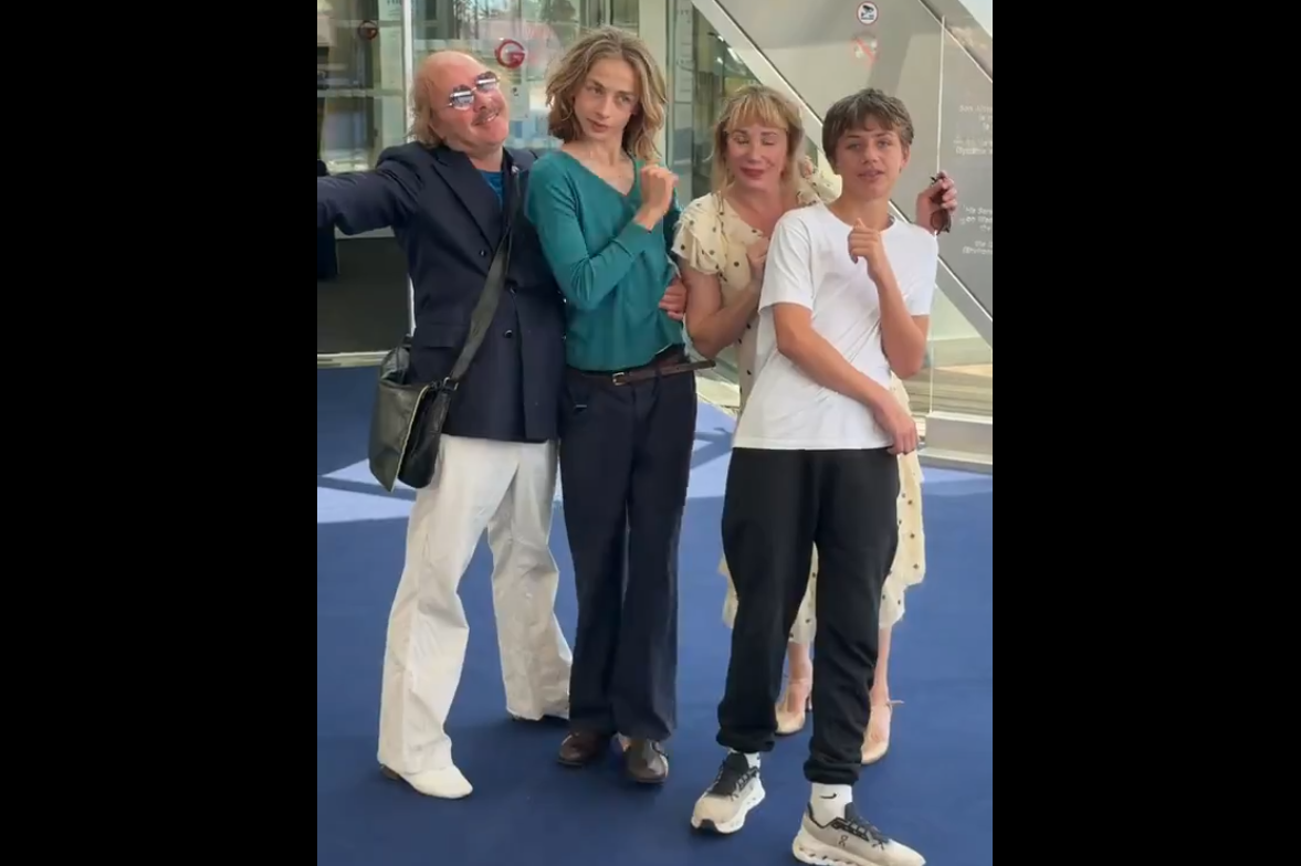 Tribus : Julie Depardieu et Philippe Katerine présentent leurs deux « fils de »