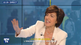 Pulvérisation De Lindécence Sur Bfm Tv Ruth Elkrief Gaze